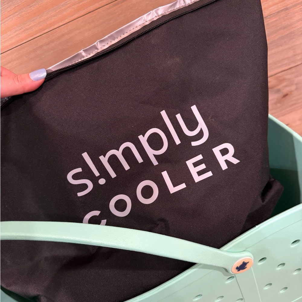 Simply Southern Mint Green Tote Bag with Cooler(large size tote) - Picture 3 of 10